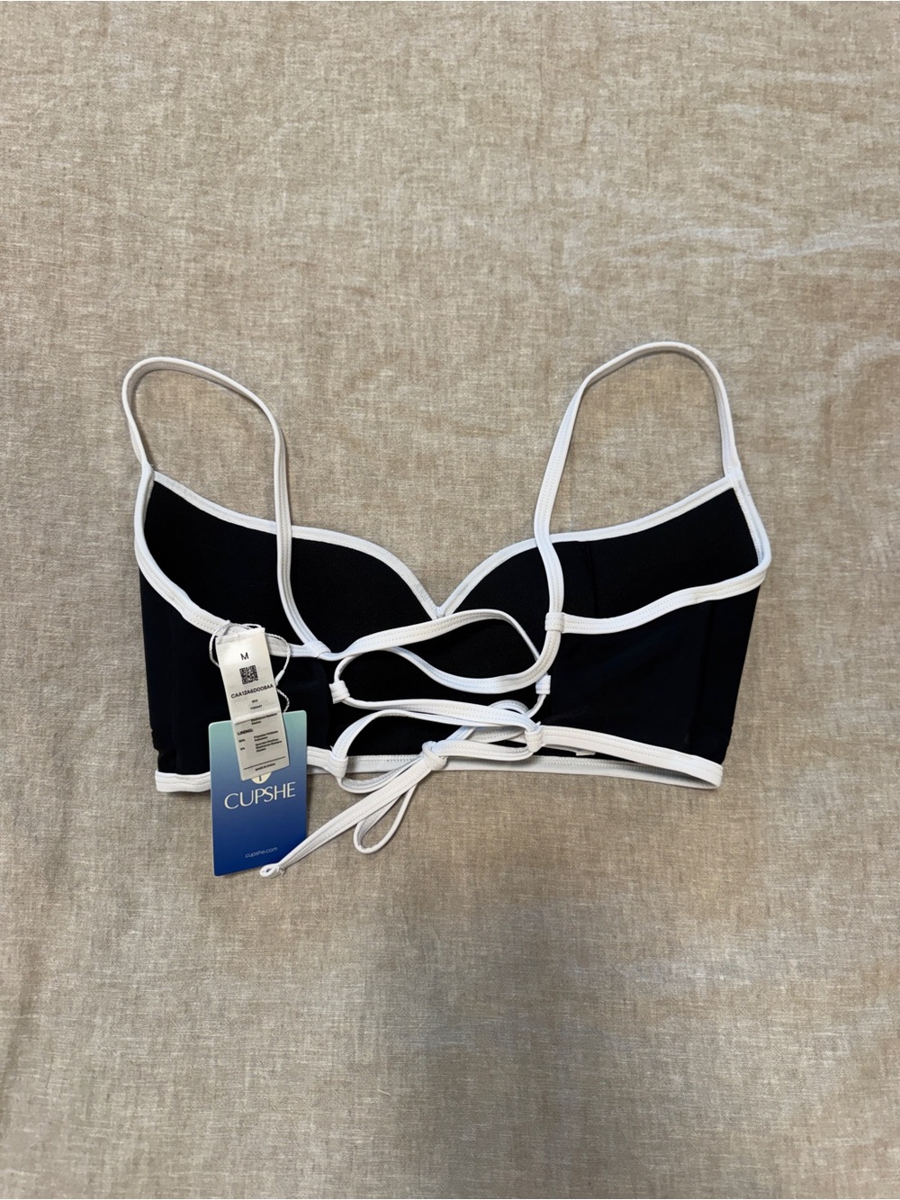 Cupshe Beauty Black Bikini set (M top L bottoms) - Picture 6 of 9